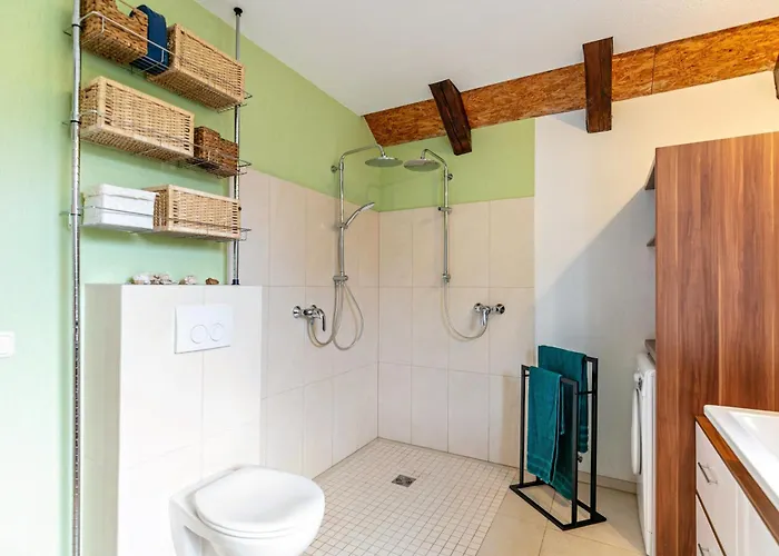 Am Stadtrand Im Grünen *